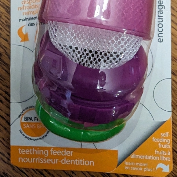NWT Food & Teething Feeders for infants- Includes 3 - Picture 10 of 10